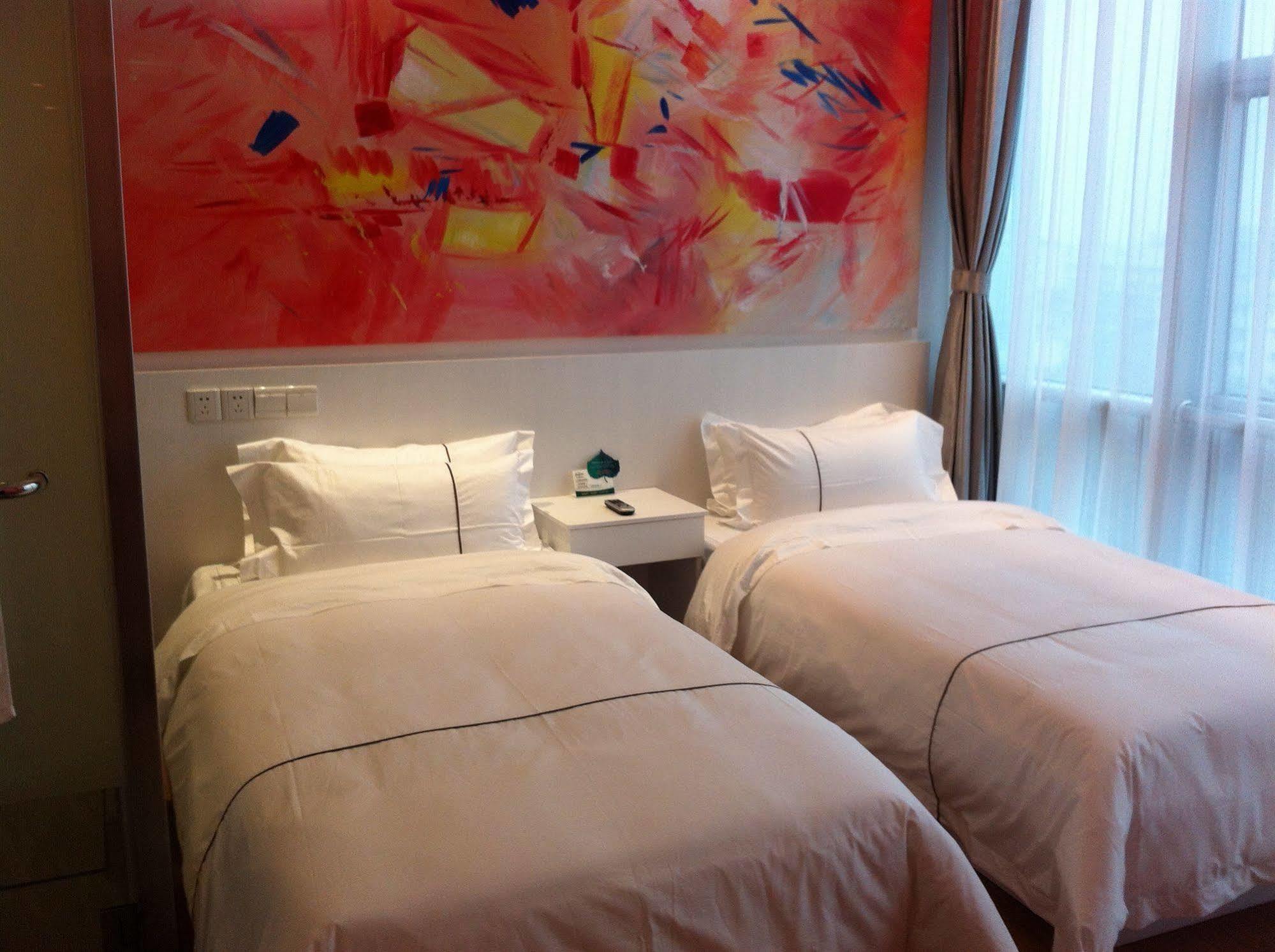 Spring Time Hotel Гуанджоу Екстериор снимка